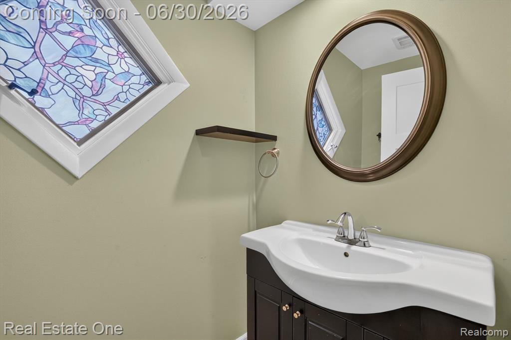 904 N Park Street, Highland, MI 48356 — Photo 22