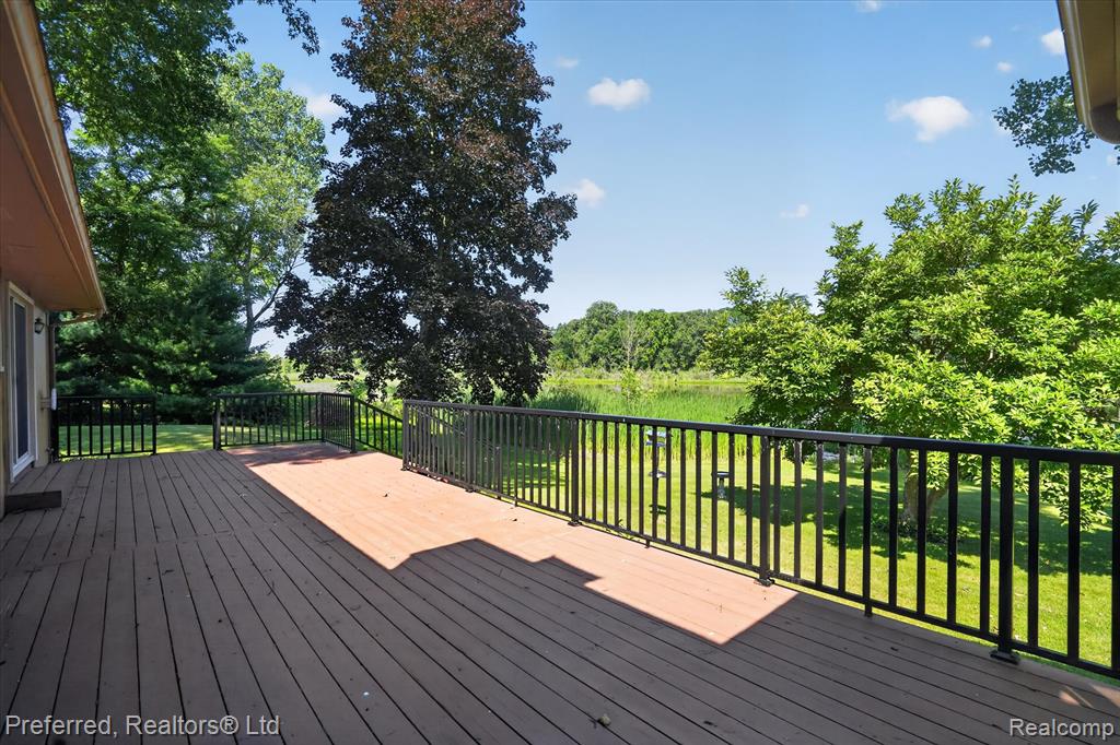 5524 Lawrence Court, Pinckney, MI 48169 — Photo 39