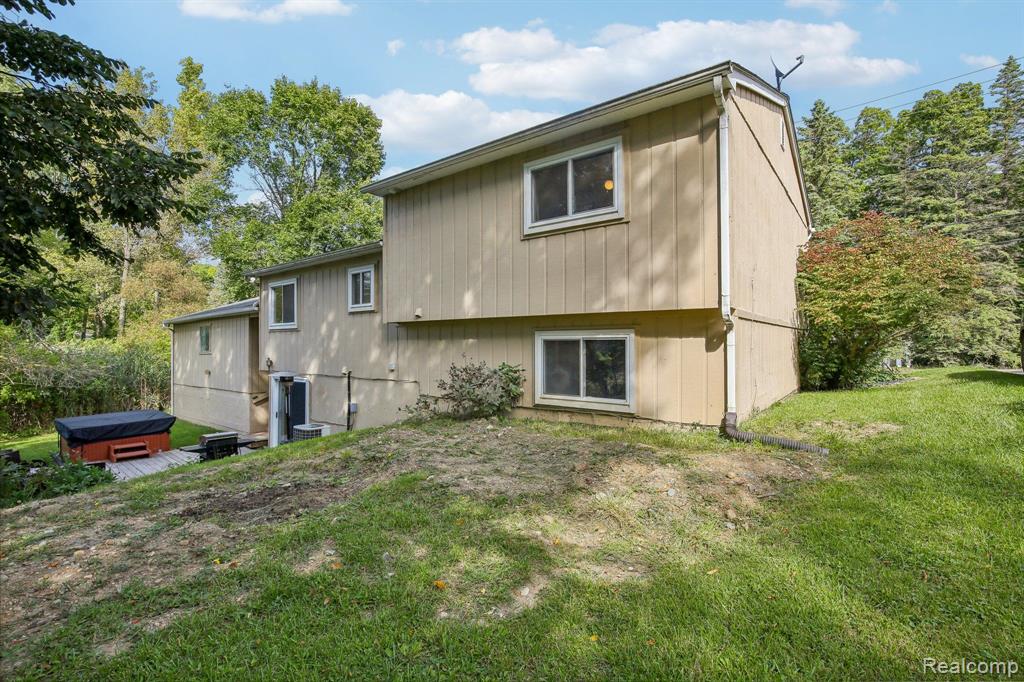 895 N CONKLIN Road, Lake Orion, MI 48362 — Photo 38