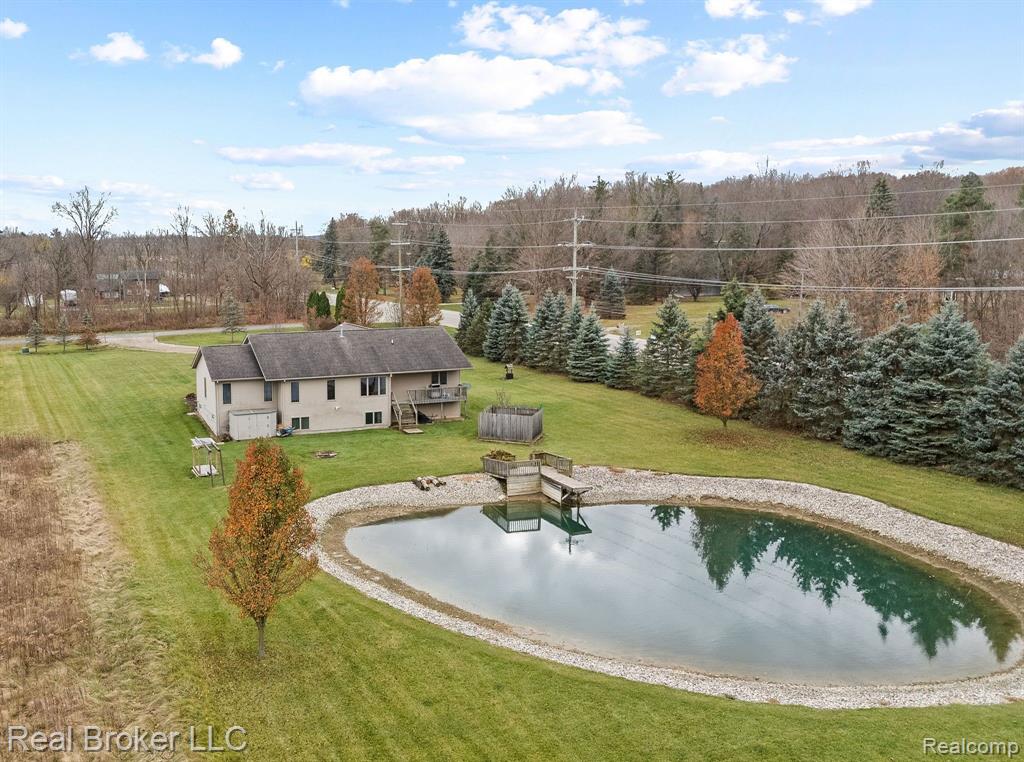 7265 Wood Pointe Drive, Almont, MI 48003 — Photo 25