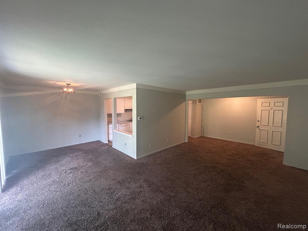 436 S FOX HILLS DR APT 5, Bloomfield Hills, MI 48304 — Photo 12