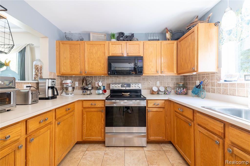 52657 Huntley Avenue, New Baltimore, MI 48047 — Photo 13