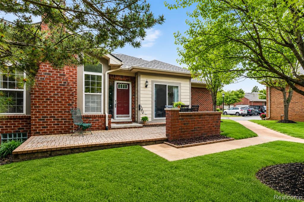 50150 Scott Court, 36, Shelby Twp, MI 48317 — front exterior