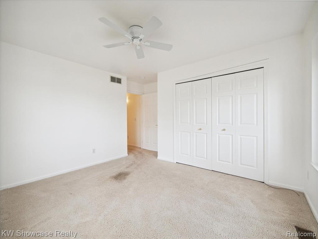61011 EVERGREEN, South Lyon, MI 48178 — Photo 28