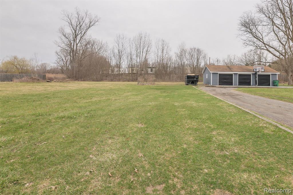 4941 S HILL Road, Milford, MI 48381 — Photo 24