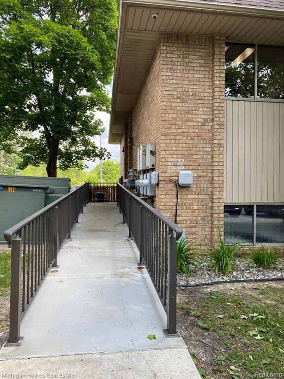 2290 E HILL Road, Grand Blanc, MI 48439 — Photo 18