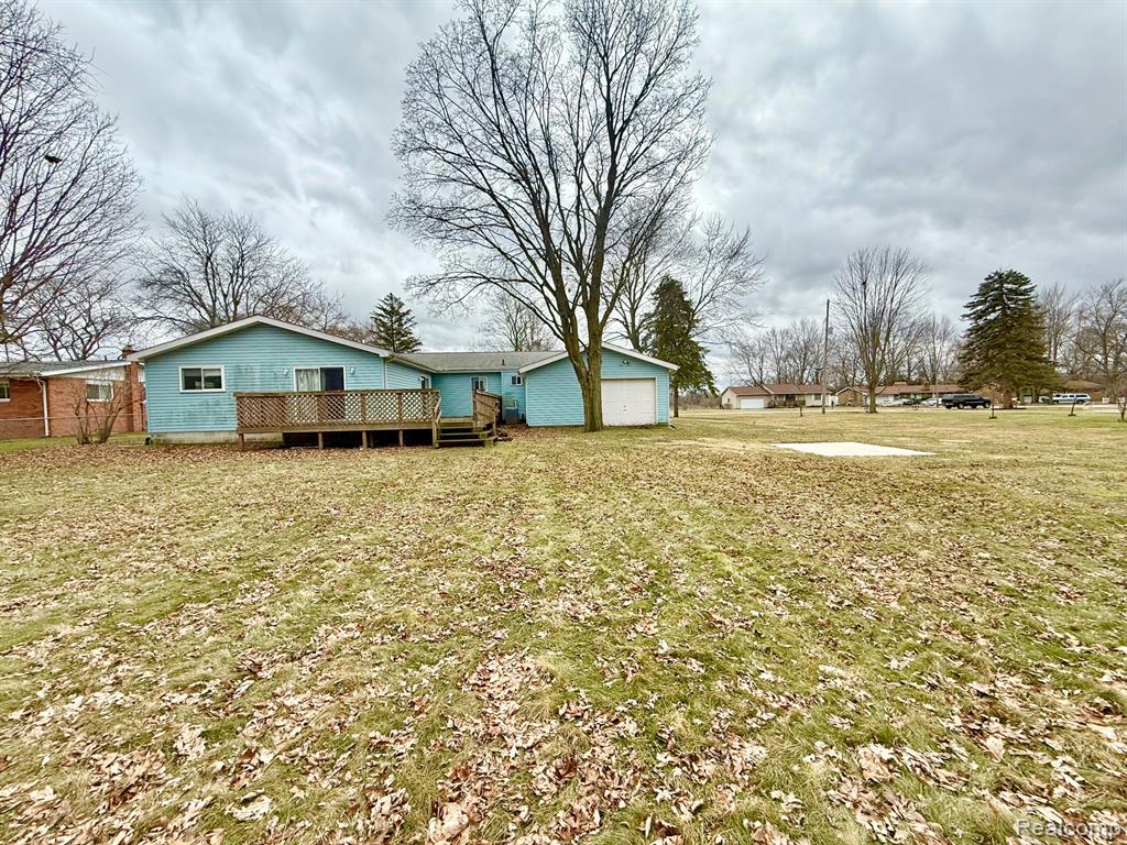 7040 Lou Mac Drive, Swartz Creek, MI 48473 — Photo 35