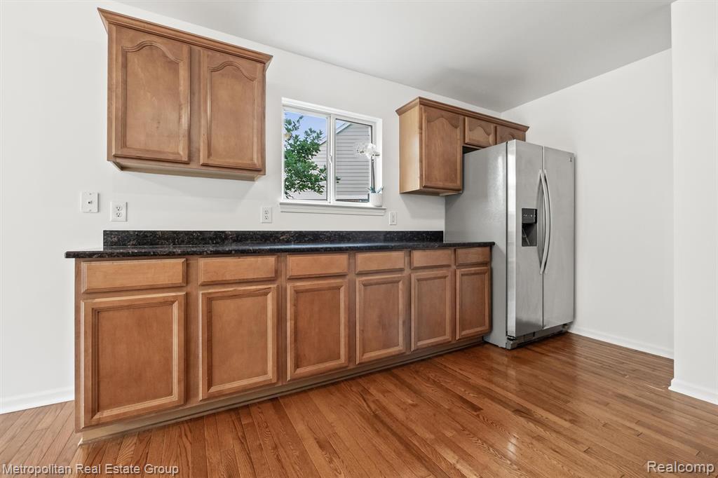 30207 Viewcrest Court, Novi, MI 48377 — Photo 10