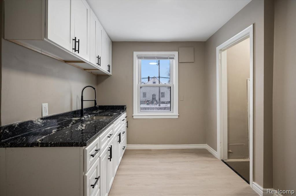7610 Vaughan, Detroit, MI 48228 — Photo 13