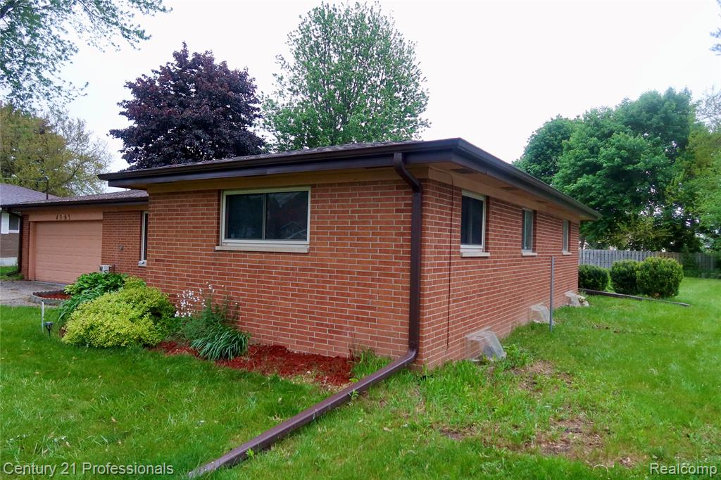 4365 Jo Drive, Saginaw, MI 48601 — Photo 38