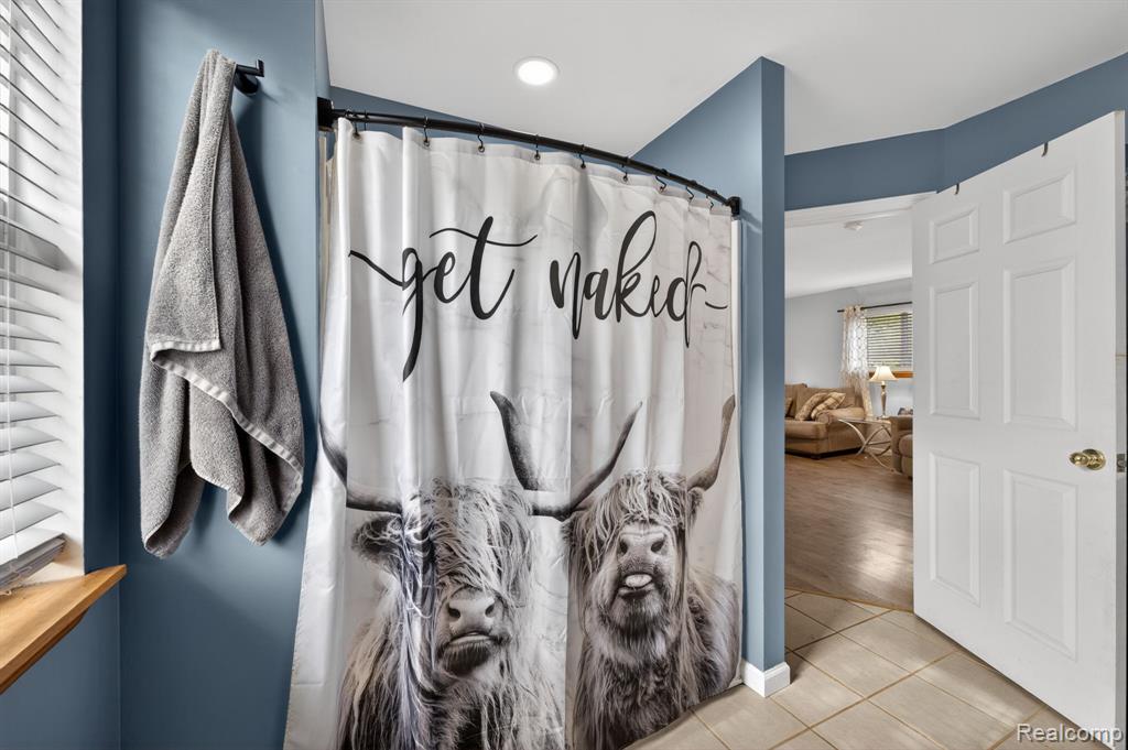 6354 Lapeer Road, Burton, MI 48509 — Photo 18
