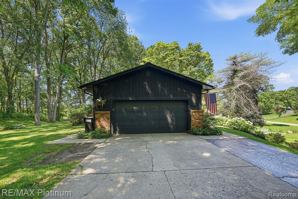 1245 Tracilee Drive, Howell, MI 48843 — Photo 7