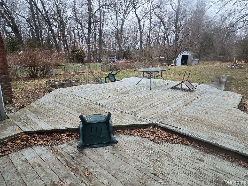 8970 GLASGOW Drive, White Lake, MI — Photo 18