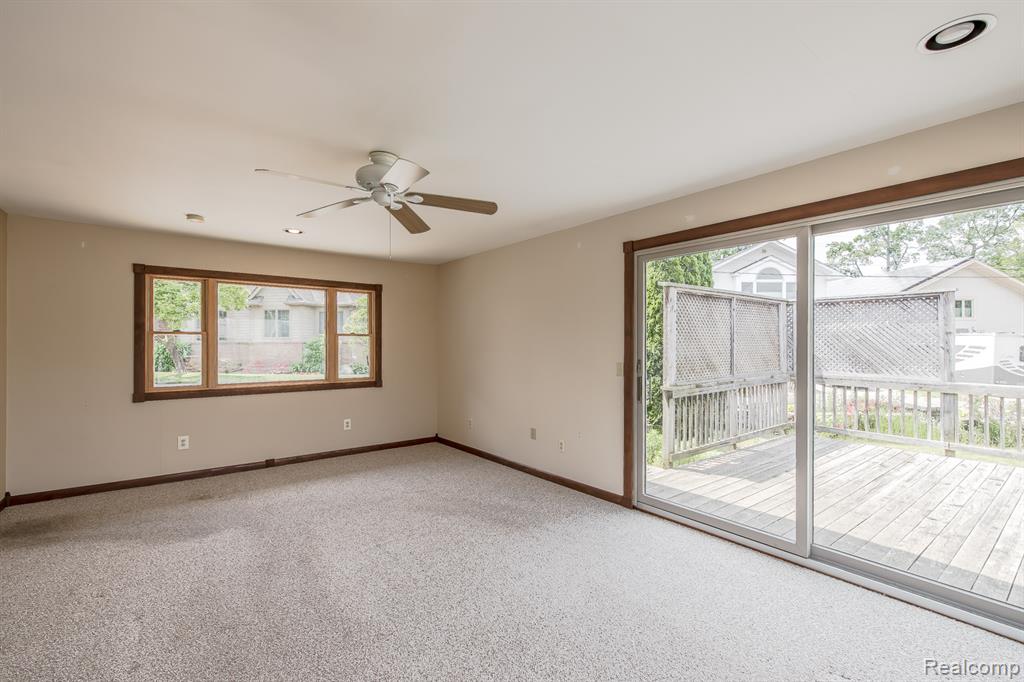9634 Bonnie Briar Street, White Lake, MI — Photo 5