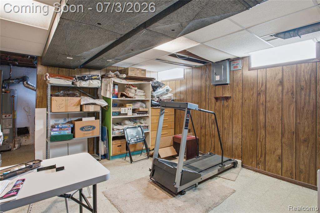 8516 Perrin Avenue, Westland, MI — Photo 33