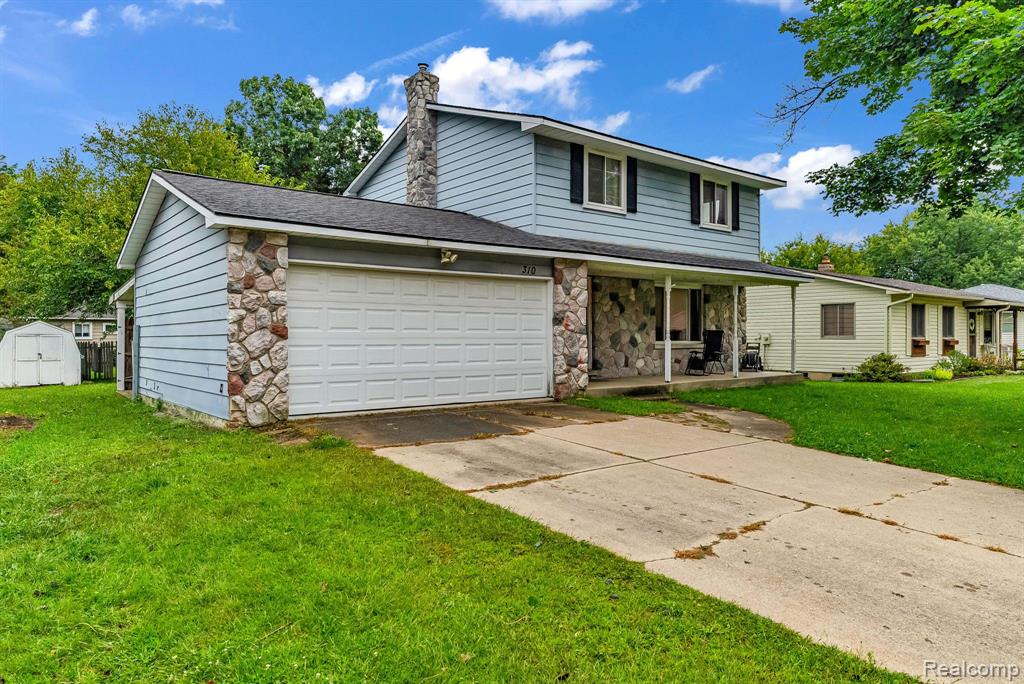 310 AIRPORT Drive, Holly, MI 48442 — Photo 2
