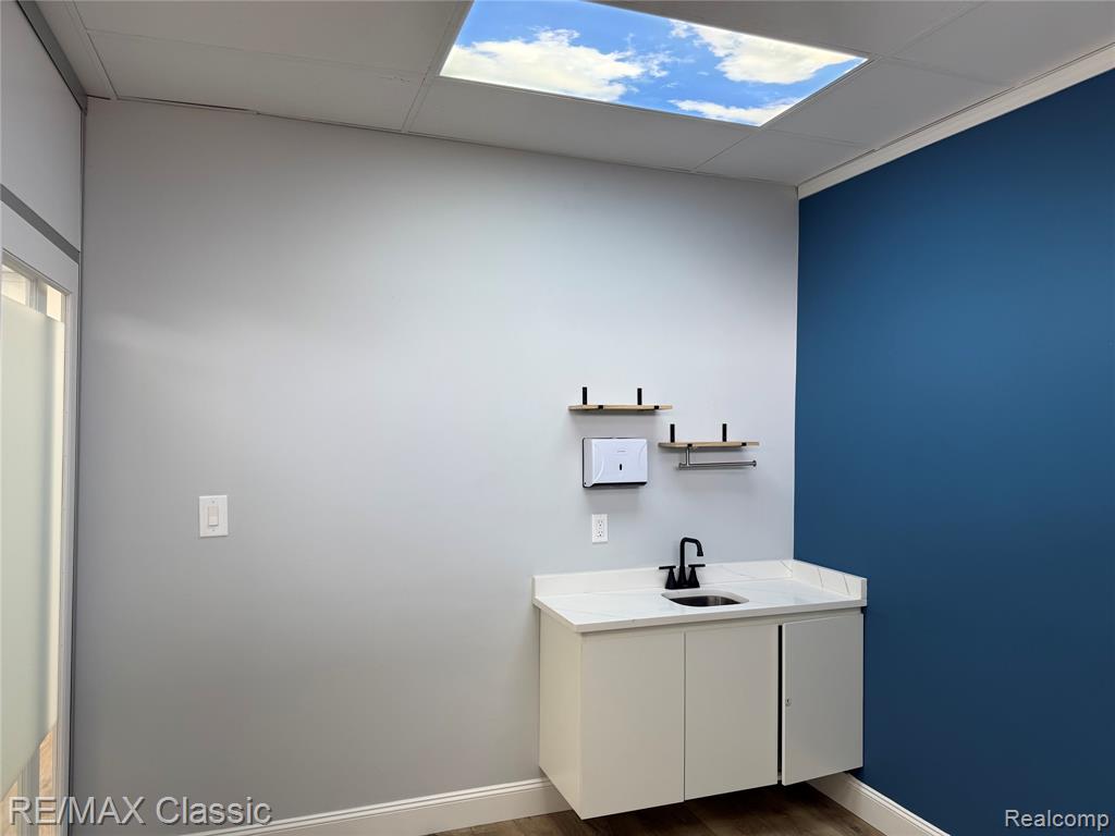 8528 N Canton Center Road, Canton, MI 48187 — Photo 18