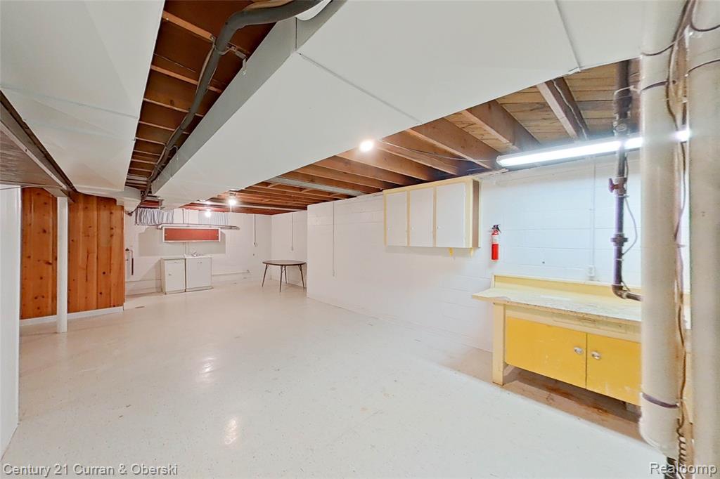688 New Hampshire Avenue, Marysville, MI 48040 — Photo 47