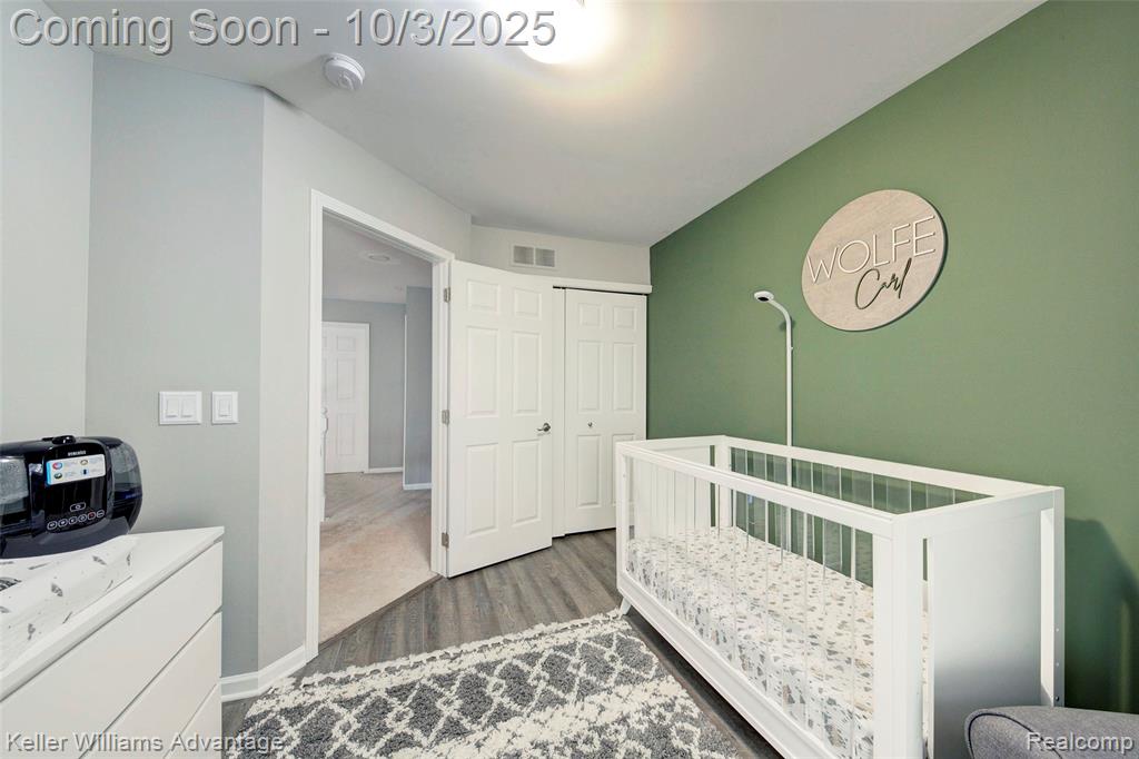 988 Calpernia, Wixom, MI 48393 — Photo 29