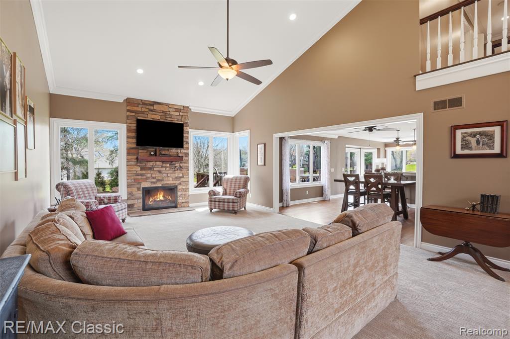 1726 Pondview Lane, Commerce Twp, MI 48382 — Photo 13