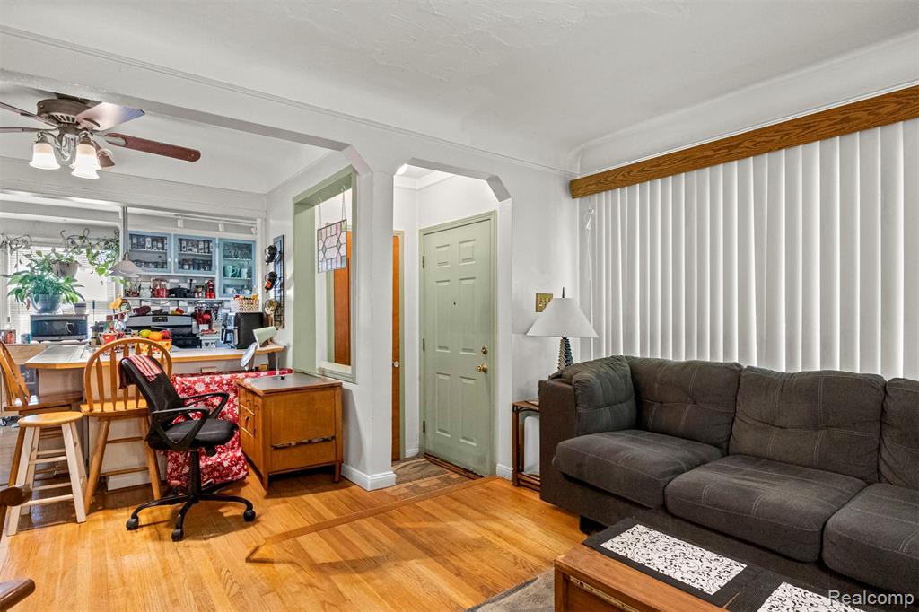 9584 Wormer, Redford, MI 48239 — Photo 13