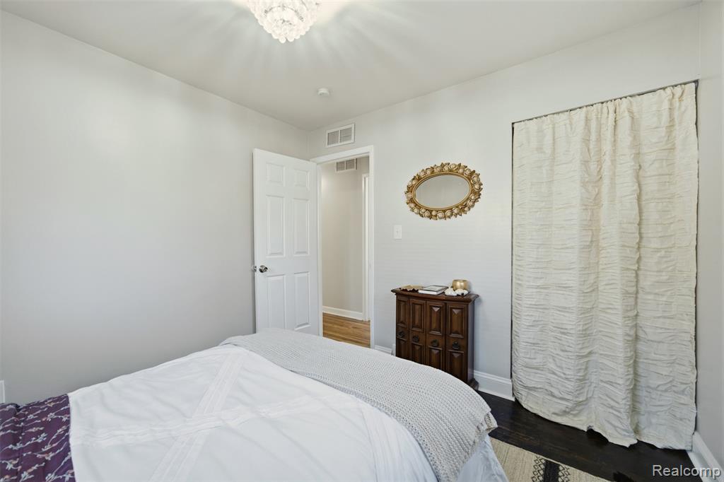23008 Allor Street, Saint Clair Shores, MI 48082 — Photo 34