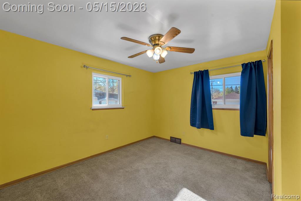8610 N Evangeline Street, Dearborn Heights, MI 48127 — Photo 28