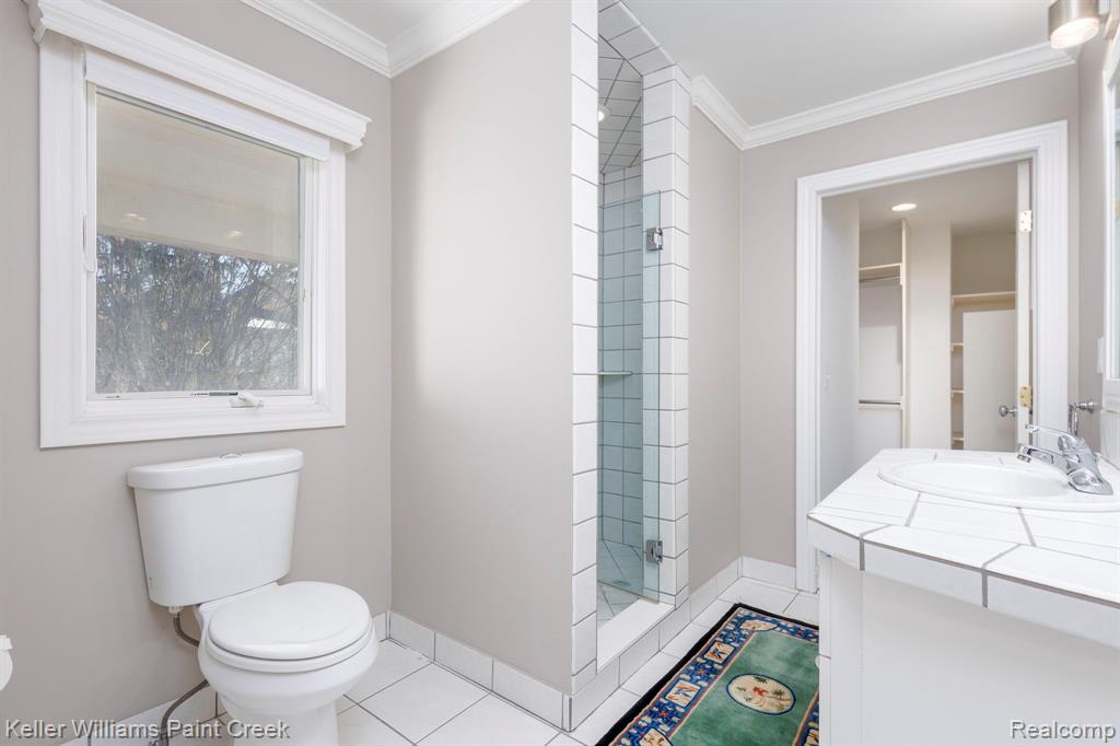 6847 Alden Drive, West Bloomfield, MI 48324 — Photo 38