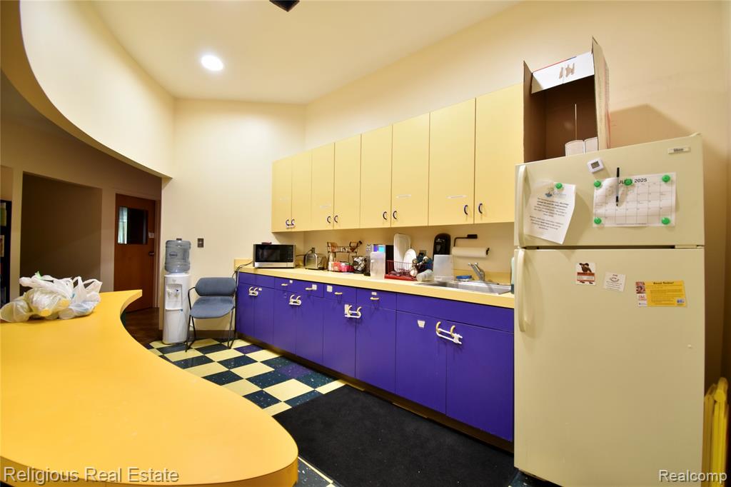 145 Capital Avenue NE, Battle Creek, MI 49017 — Photo 15