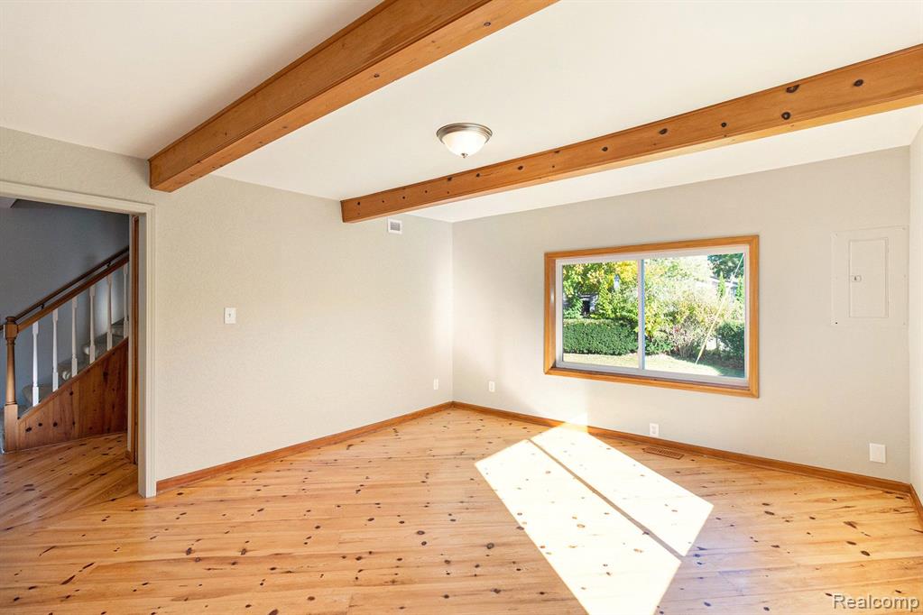 409 FENWICK Street, Holly, MI 48442 — Photo 3