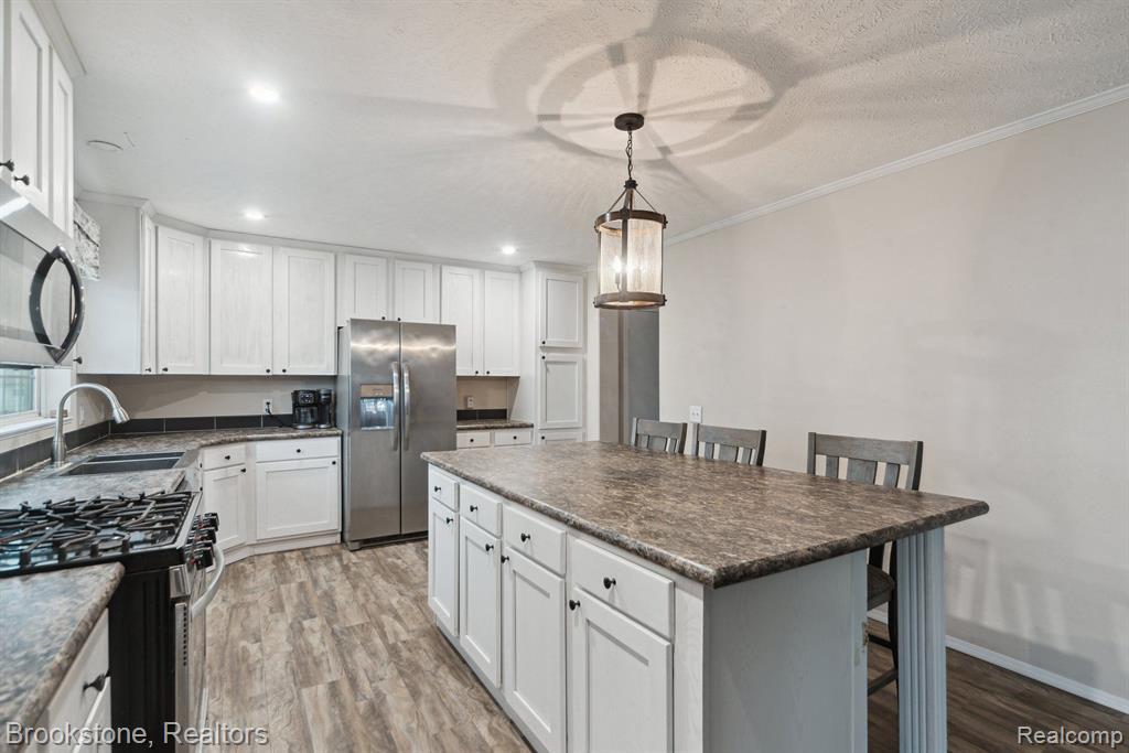 13887 S SUNFIELD, Lake Odessa, MI 48849 — Photo 10
