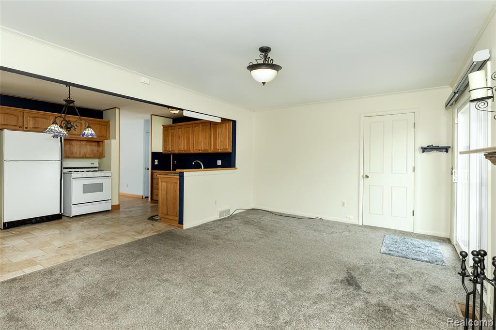 1121 Windham Street, Westland, MI 48186 — Photo 7