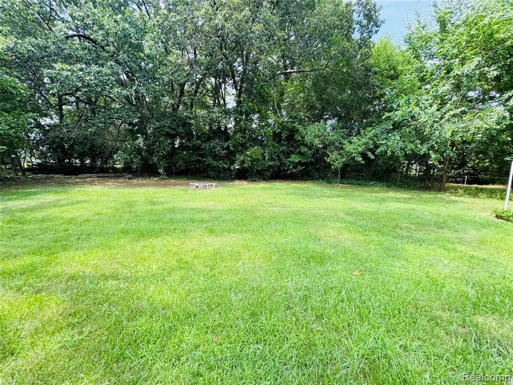 4880 Forest Avenue, Waterford, MI 48328 — Photo 22