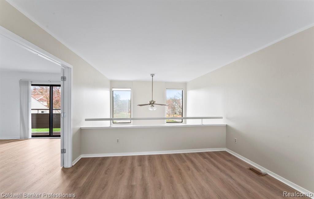 708 Preston Court, Rochester Hills, MI 48307 — Photo 11