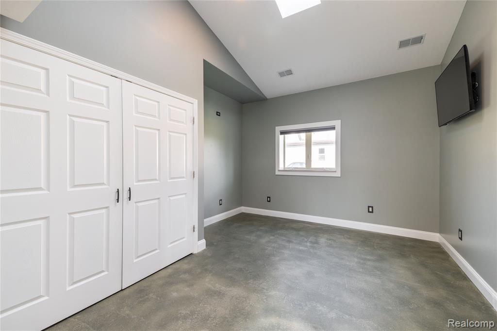 21527 Parke Lane, Grosse Ile, MI 48138 — Photo 24