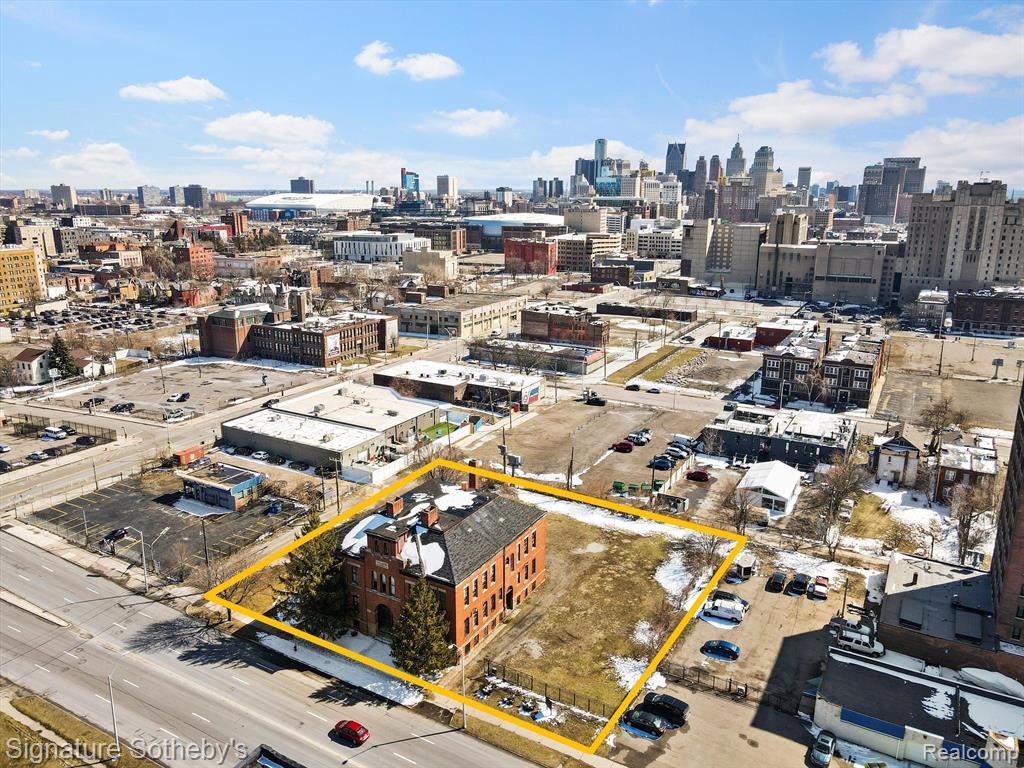 453 MARTIN LUTHER KING JR Boulevard