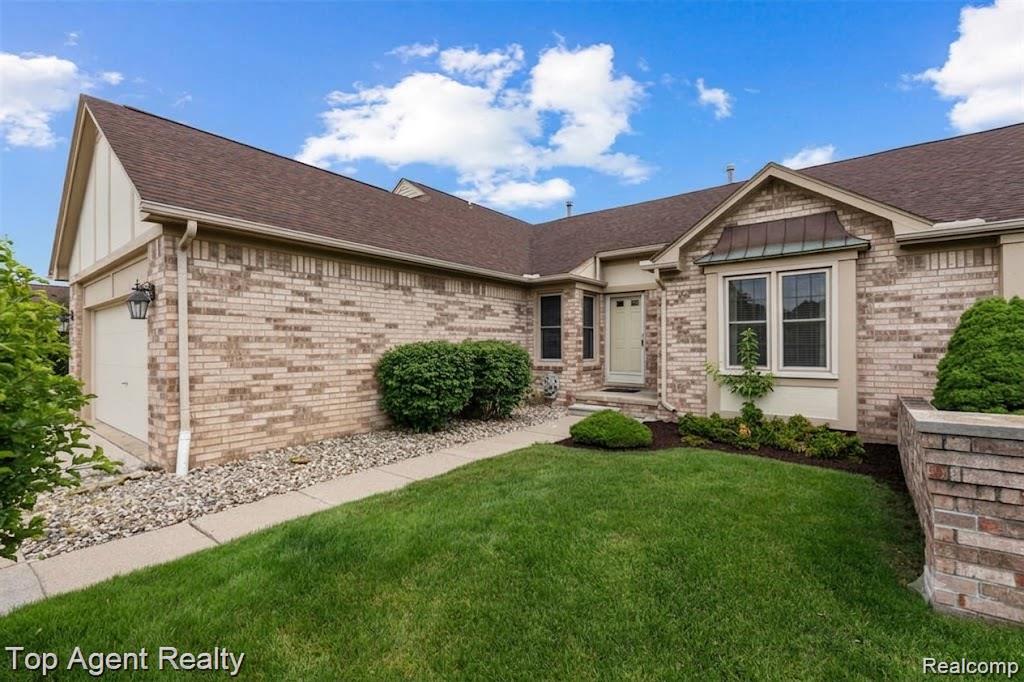 42618 Cassin Way, Clinton Twp, MI 48038 — Photo 2