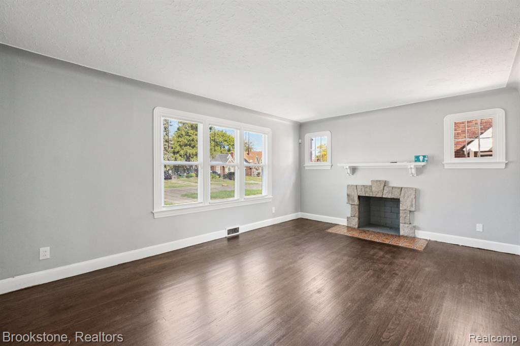 13380 Kilbourne Street, Detroit, MI 48213 — Photo 5