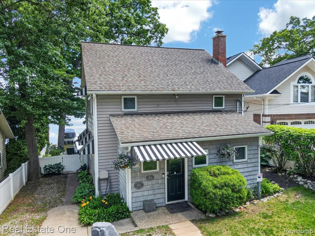 836 Pine Tree Road W, Lake Orion, MI 48362 — Photo 46