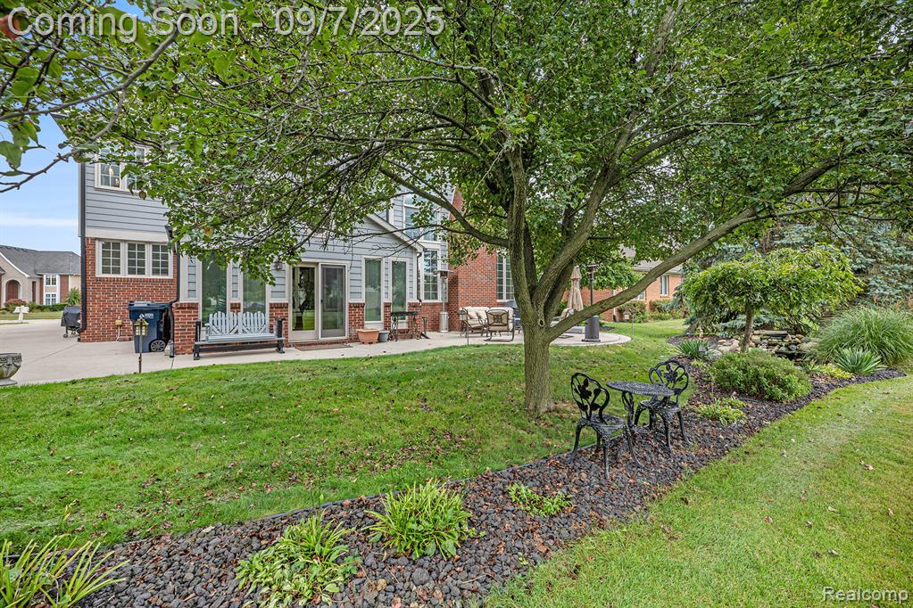 43459 Chardonnay Drive, Sterling Heights, MI 48314 — Photo 48