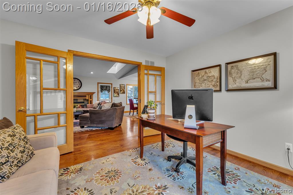9035 Farmington Road, Livonia, MI 48150 — Photo 23