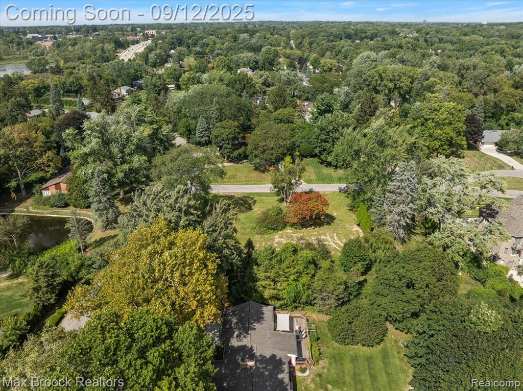 1027 Joanne Court, Bloomfield Hills, MI 48302 — Photo 9