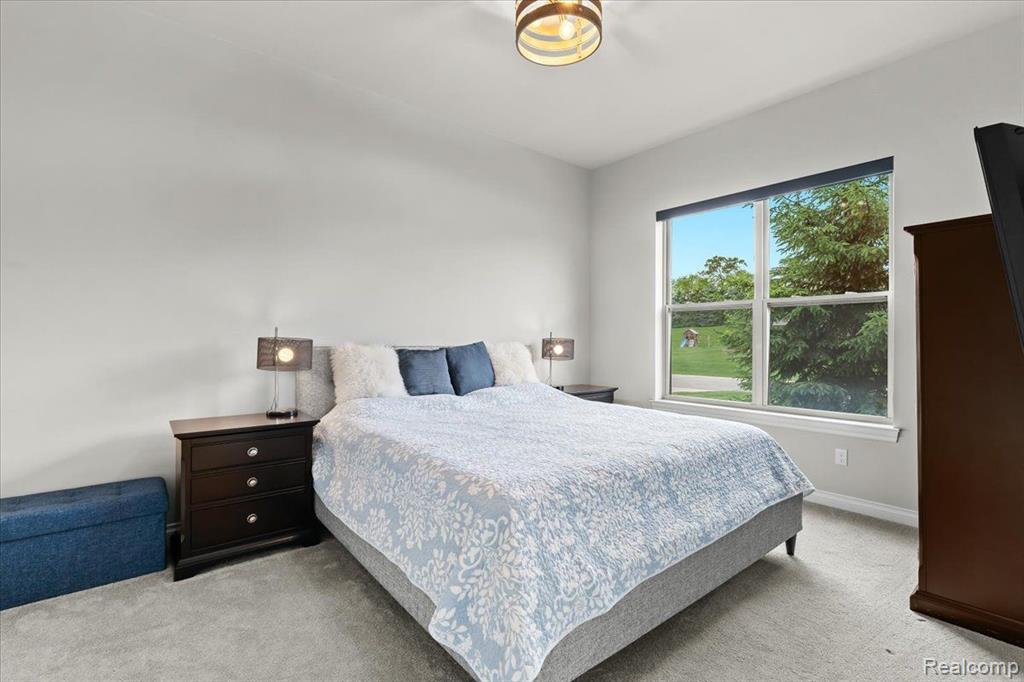 10611 STONEY POINT Drive, South Lyon, MI 48178 — Photo 15