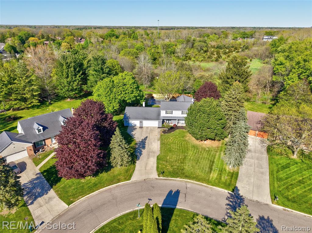 1490 Dyemeadow Lane, Flint, MI 48532 — Photo 9