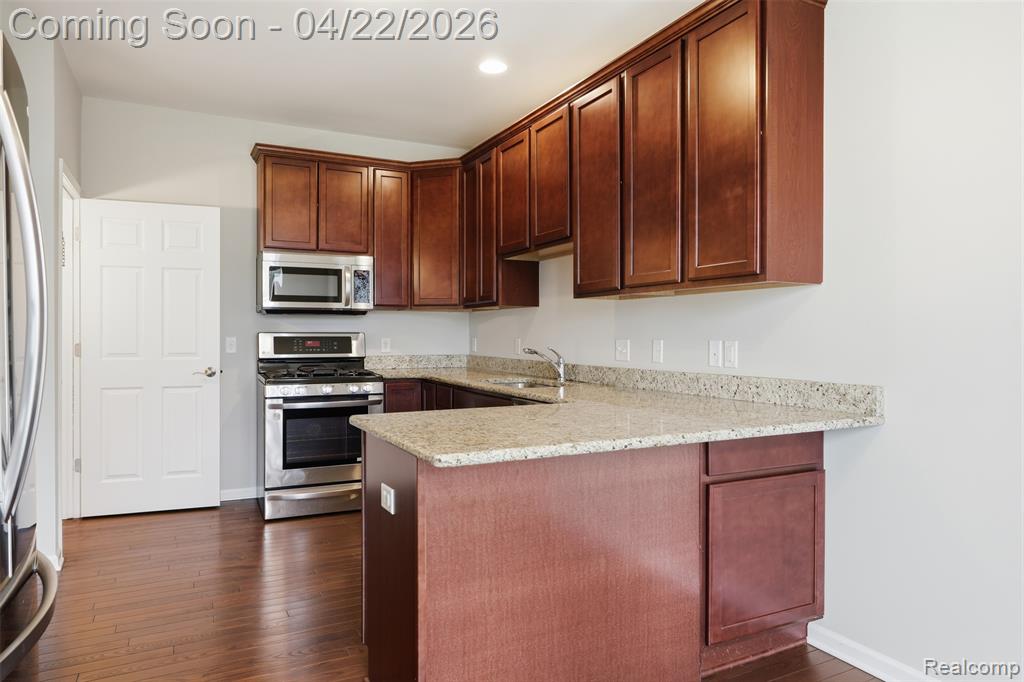 41594 Mitchell Road, Novi, MI 48377 — Photo 10