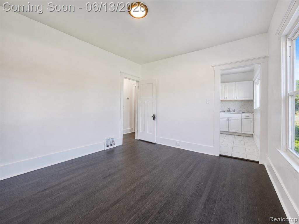 1735 Clairmount Street, Detroit, MI 48206 — Photo 11