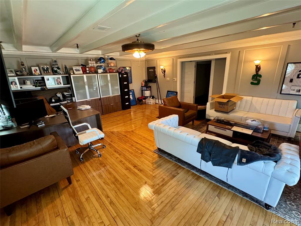 2156 W JEFFERSON Avenue, Trenton, MI, 48183