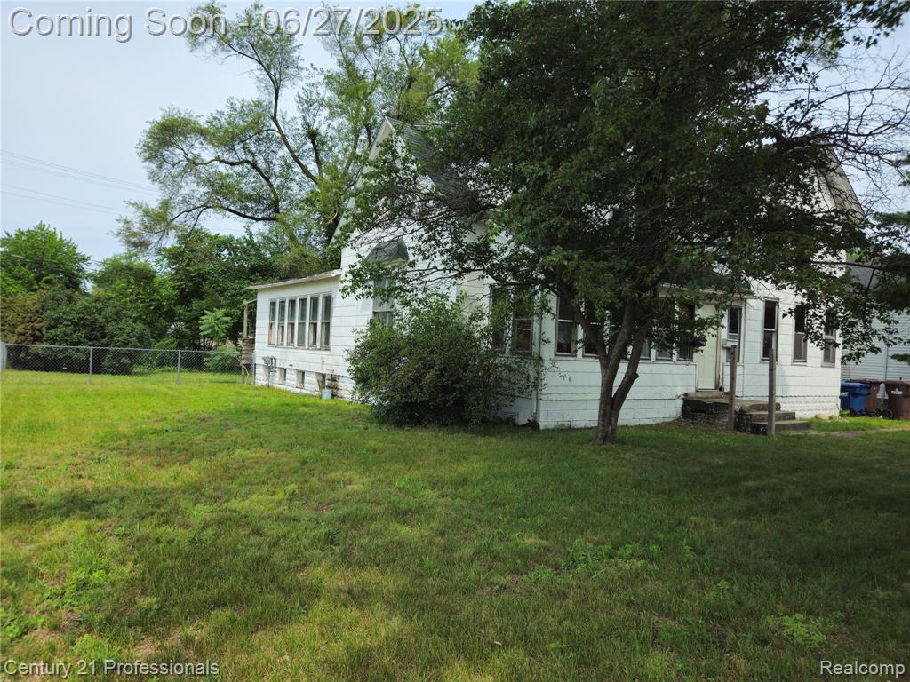 4428 Elizabeth Street, Wayne, MI 48184 — Photo 2