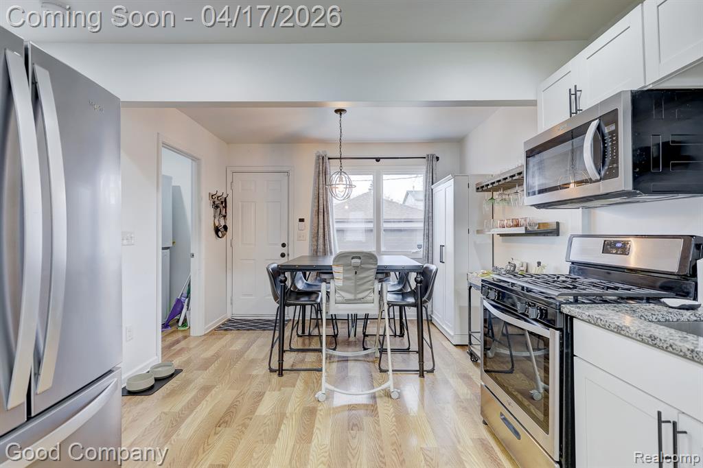 23067 Hazelwood Avenue, Hazel Park, MI 48030 — Photo 8