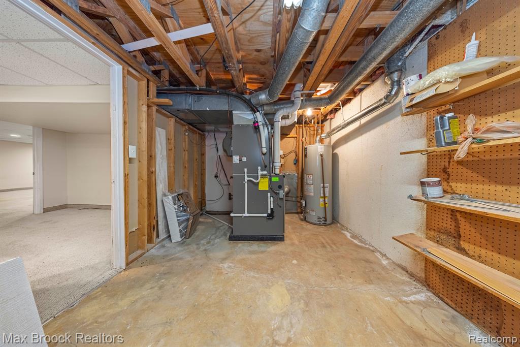 5547 MAPLE LEAF Court, West Bloomfield, MI — Photo 45